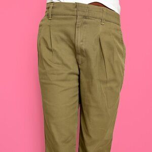 GAP Khaki Cropped Pants – Teen Size 12 | Comfy + Cool 🌿